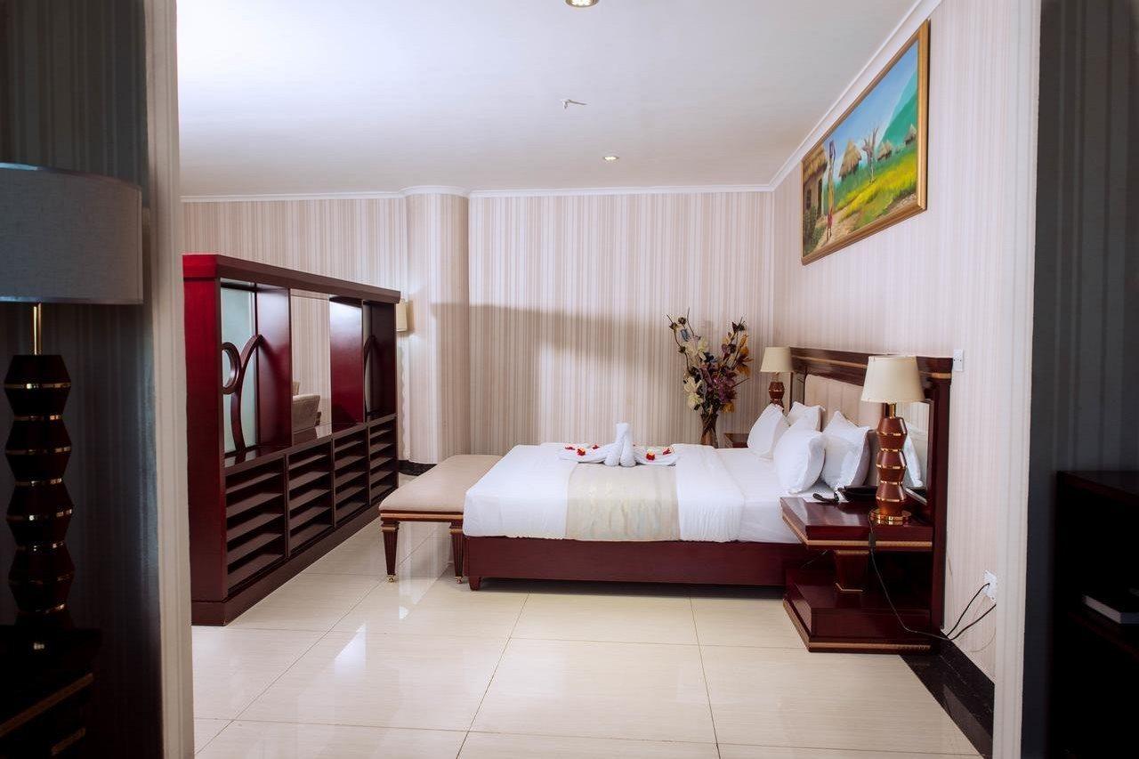 Peacock Hotel Dar es Salaam Bagian luar foto