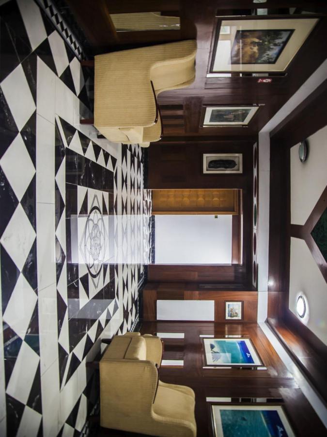 Peacock Hotel Dar es Salaam Bagian luar foto