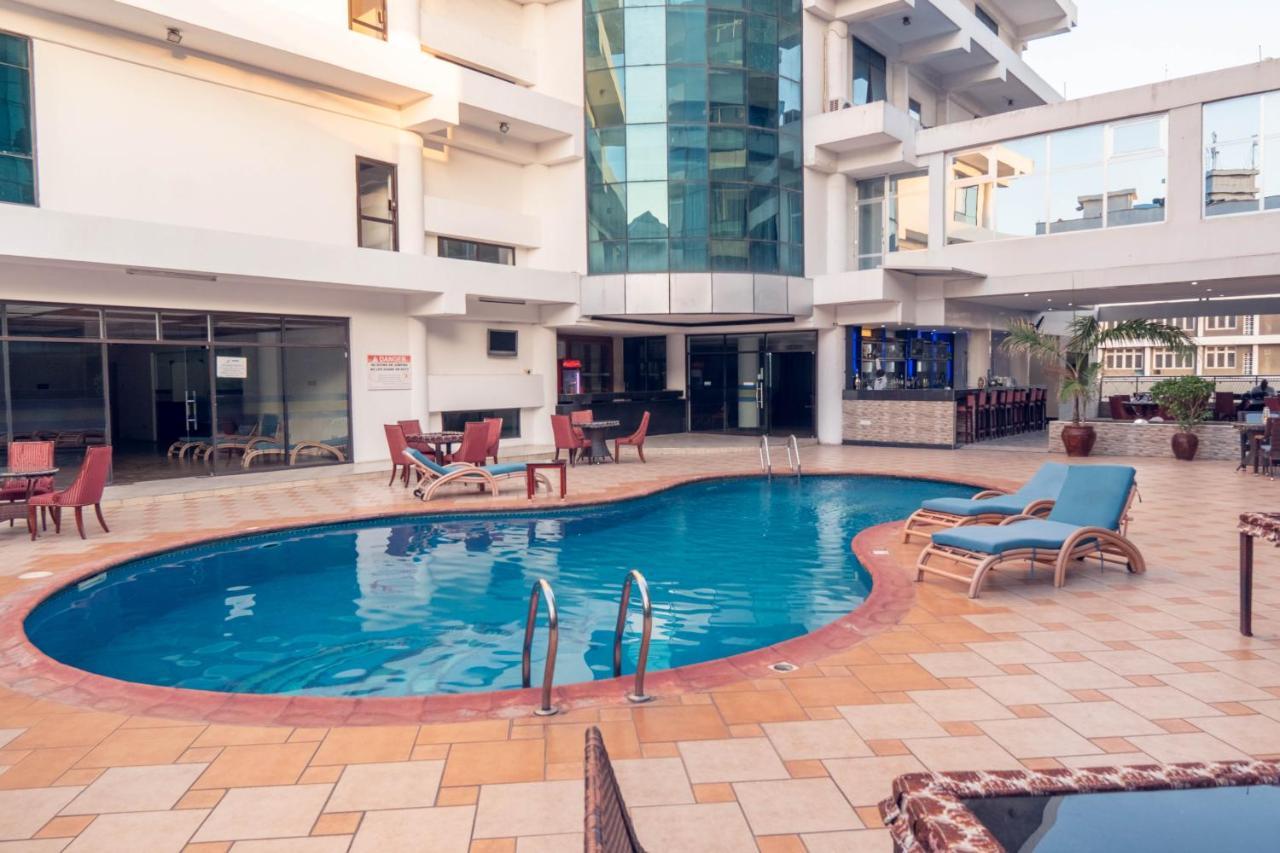 Peacock Hotel Dar es Salaam Bagian luar foto