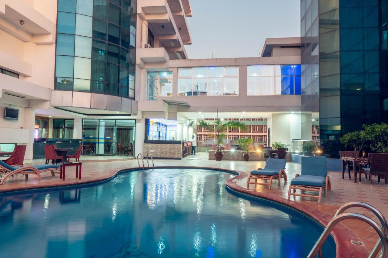 Peacock Hotel Dar es Salaam Bagian luar foto