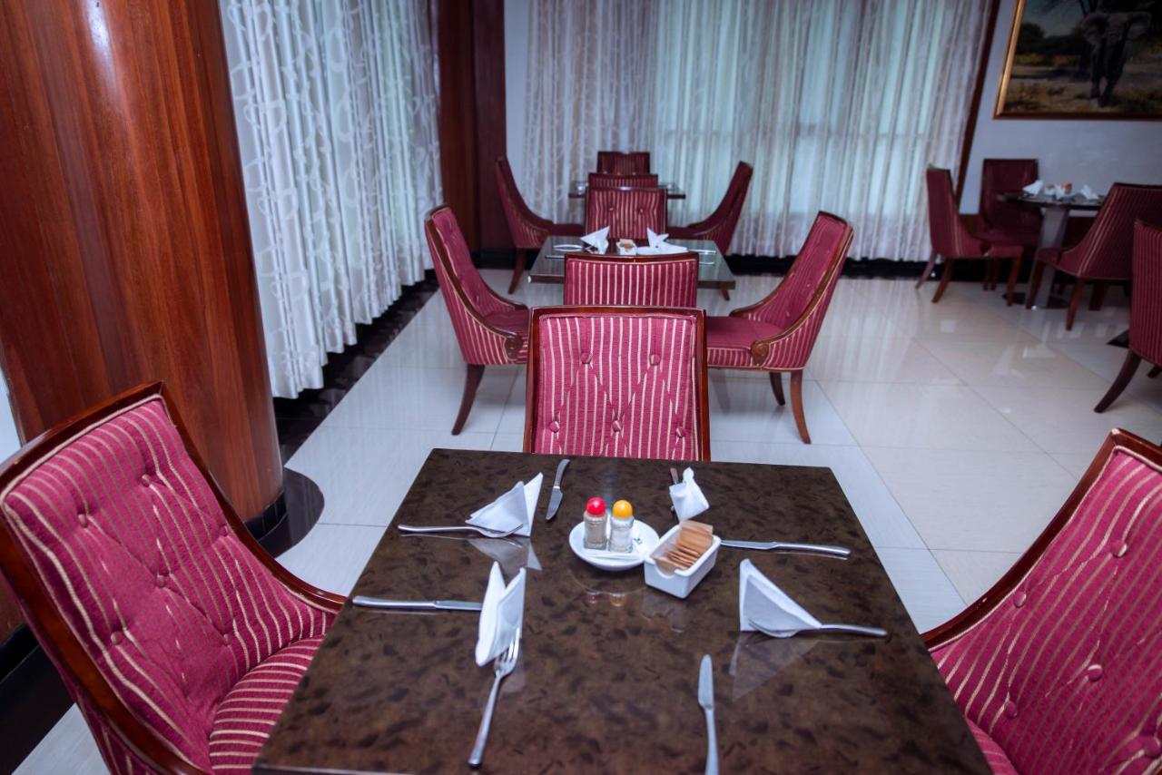 Peacock Hotel Dar es Salaam Bagian luar foto