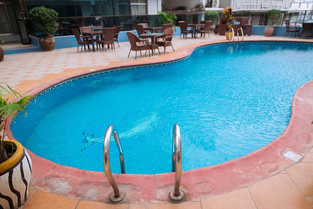 Peacock Hotel Dar es Salaam Bagian luar foto