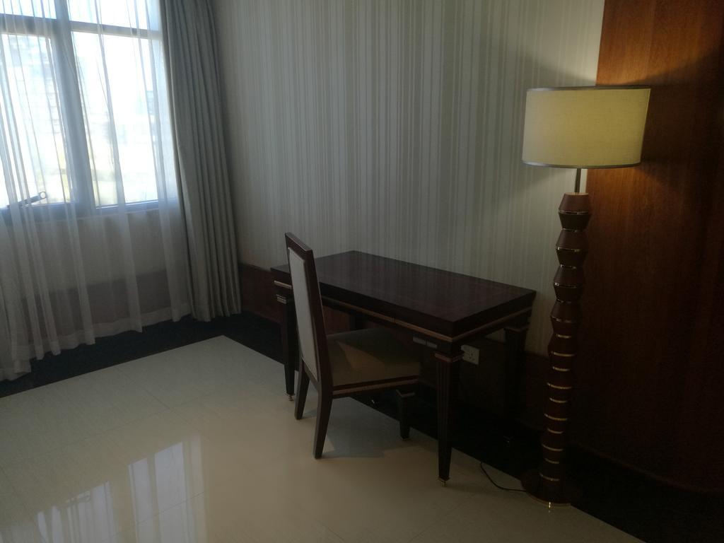 Peacock Hotel Dar es Salaam Bagian luar foto